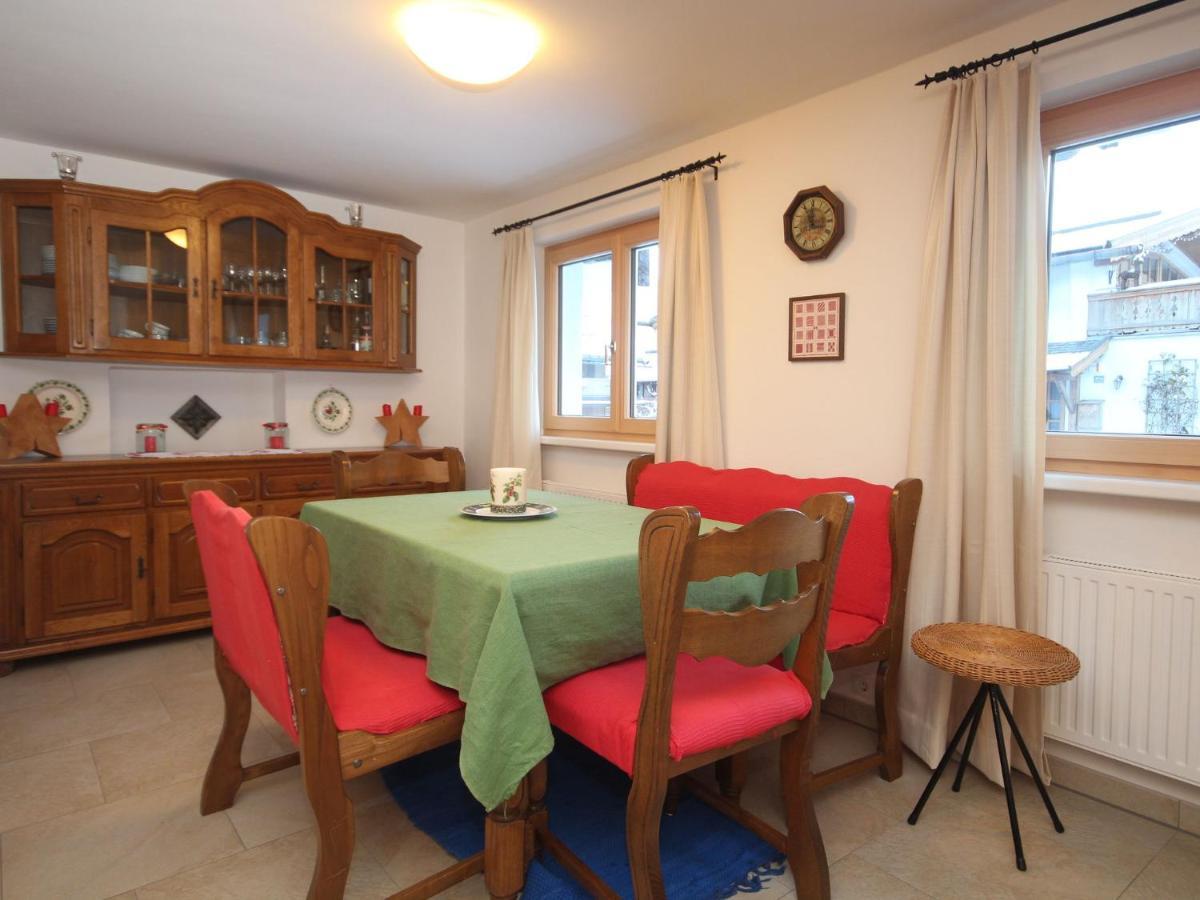 Apartment Near The Hahnenkamm Cable Car Кицбюел Екстериор снимка