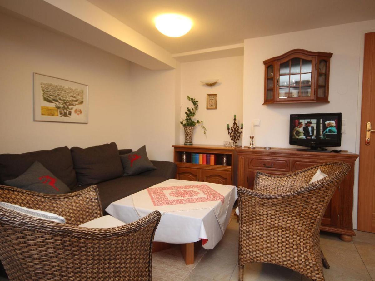 Apartment Near The Hahnenkamm Cable Car Кицбюел Екстериор снимка